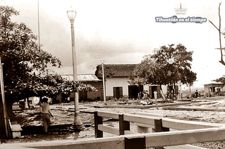 Tihuatlan en el Tiempo: PARQUE LIC. BENITO JUAREZ