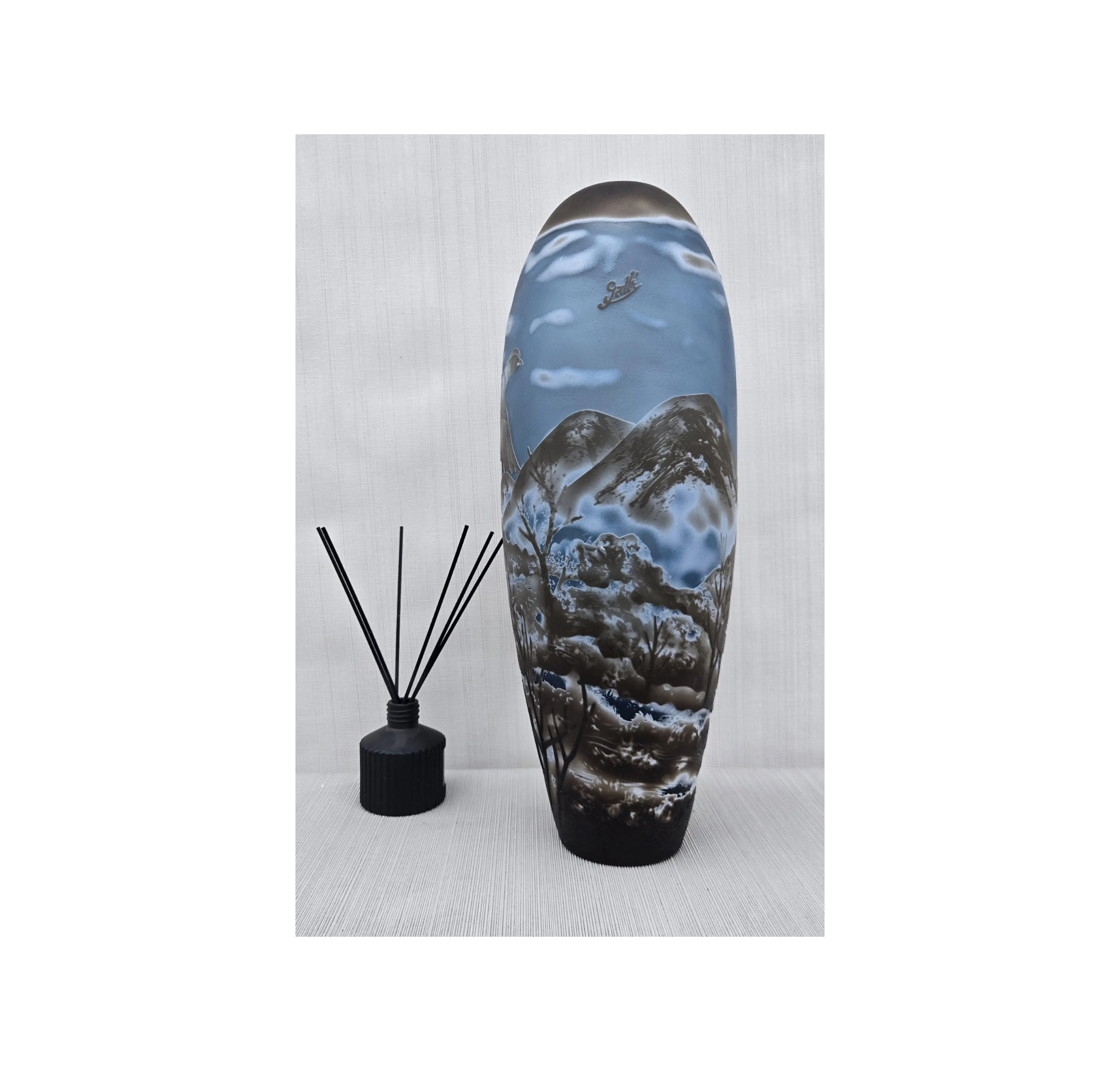 Ekskluzywny Wazon Artystyczny – Motyw Natury