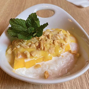 Arroz glutinoso con mango