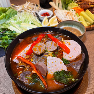 18. BUN BO HUE