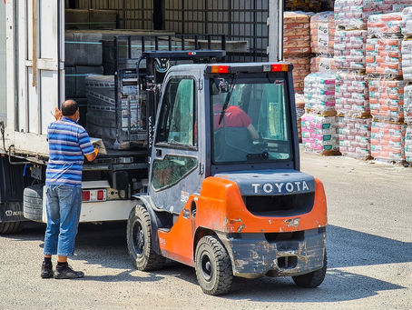 How to Choose the Right Forklift for Your Business Needs