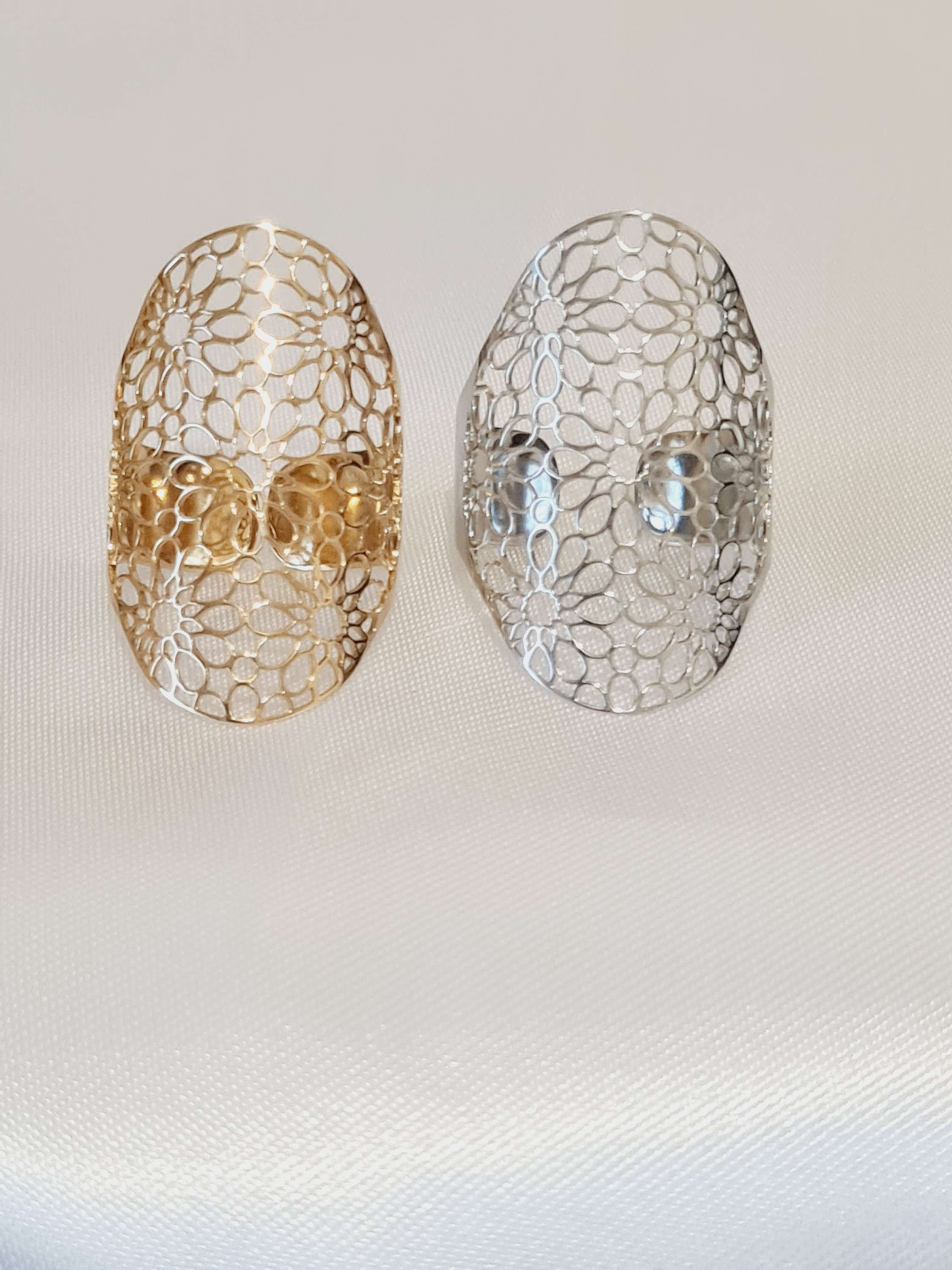 Bague effet broderie