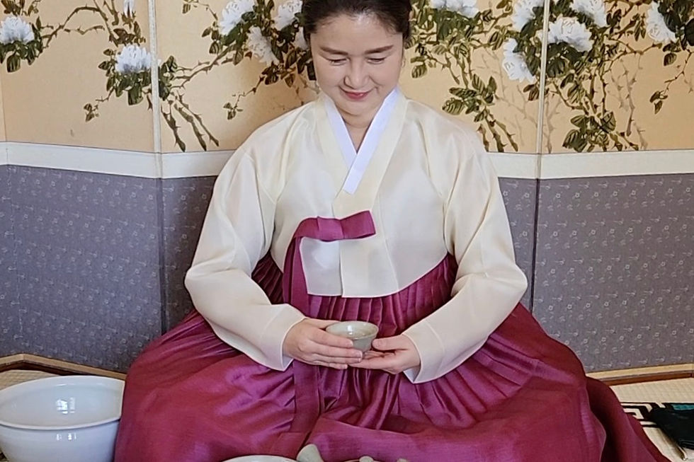 Haengdarye at Gilcheon Teahouse