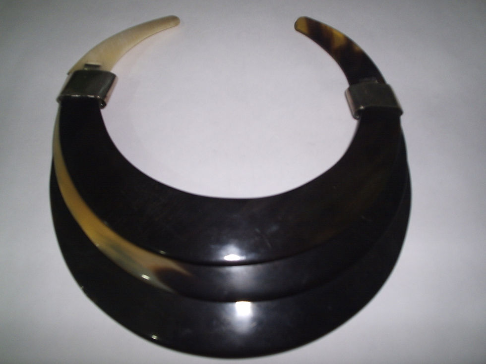 Collier africain a 3 rangees noir+argent.jpg