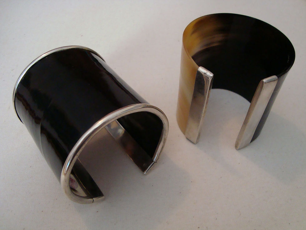 Grd bracelets noir et argent.jpg