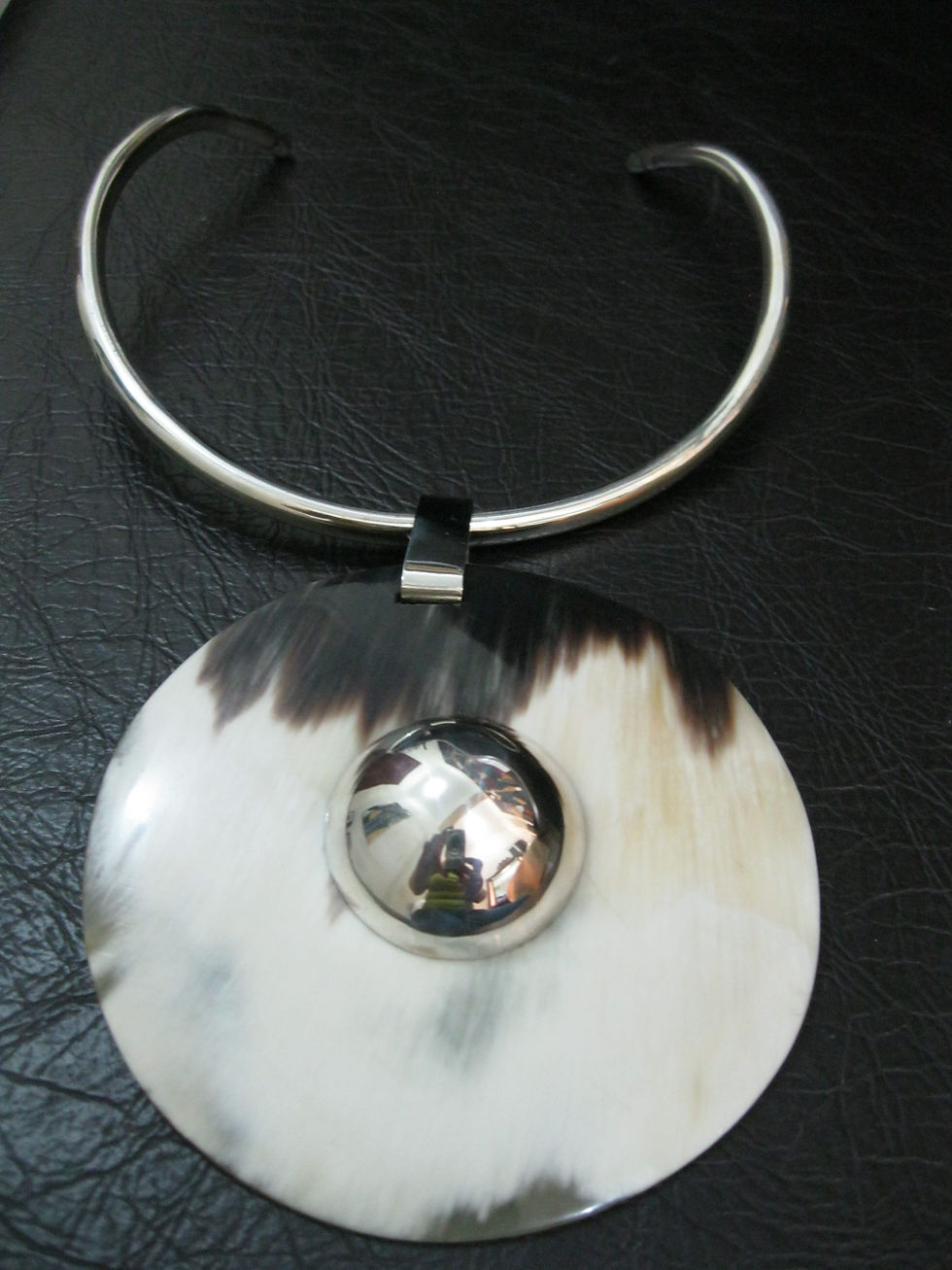 Collier rond blanc.jpg