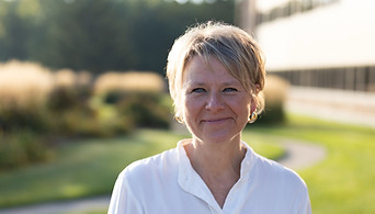 Christine Headshots 25-0916-02 Large.jpeg
