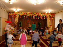 45153140_319444718850503_437065513383546