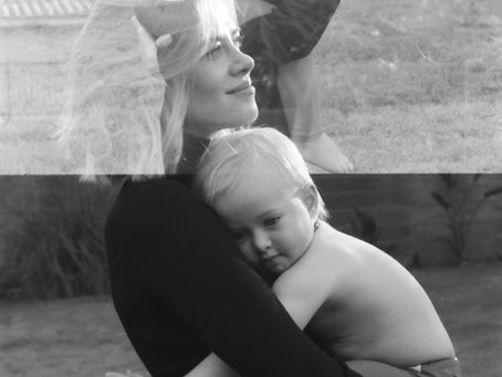 November 23, 2023 - Black & White Motherhood Session