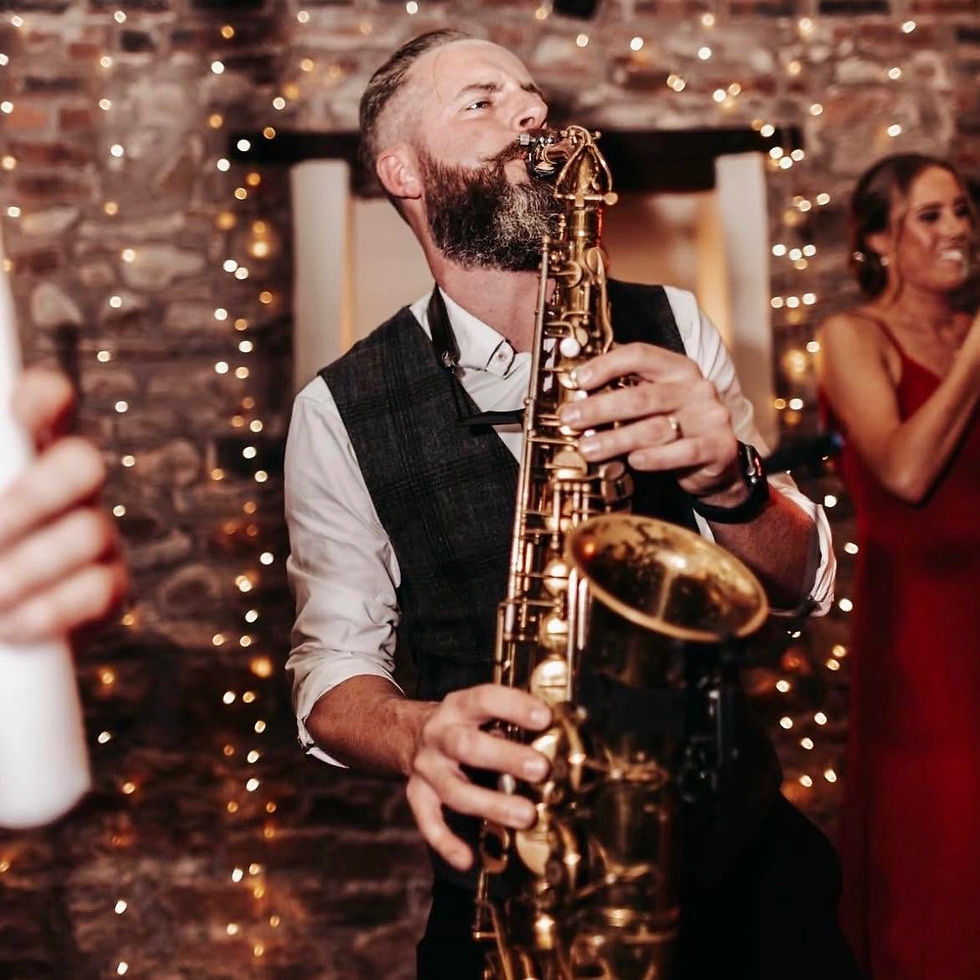 Live music - Paddy Higginson (Clitheroe)