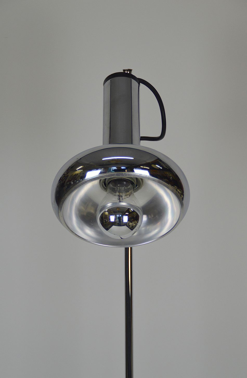 Thumbnail: Vintage vloerlamp in chroom, jaren '70