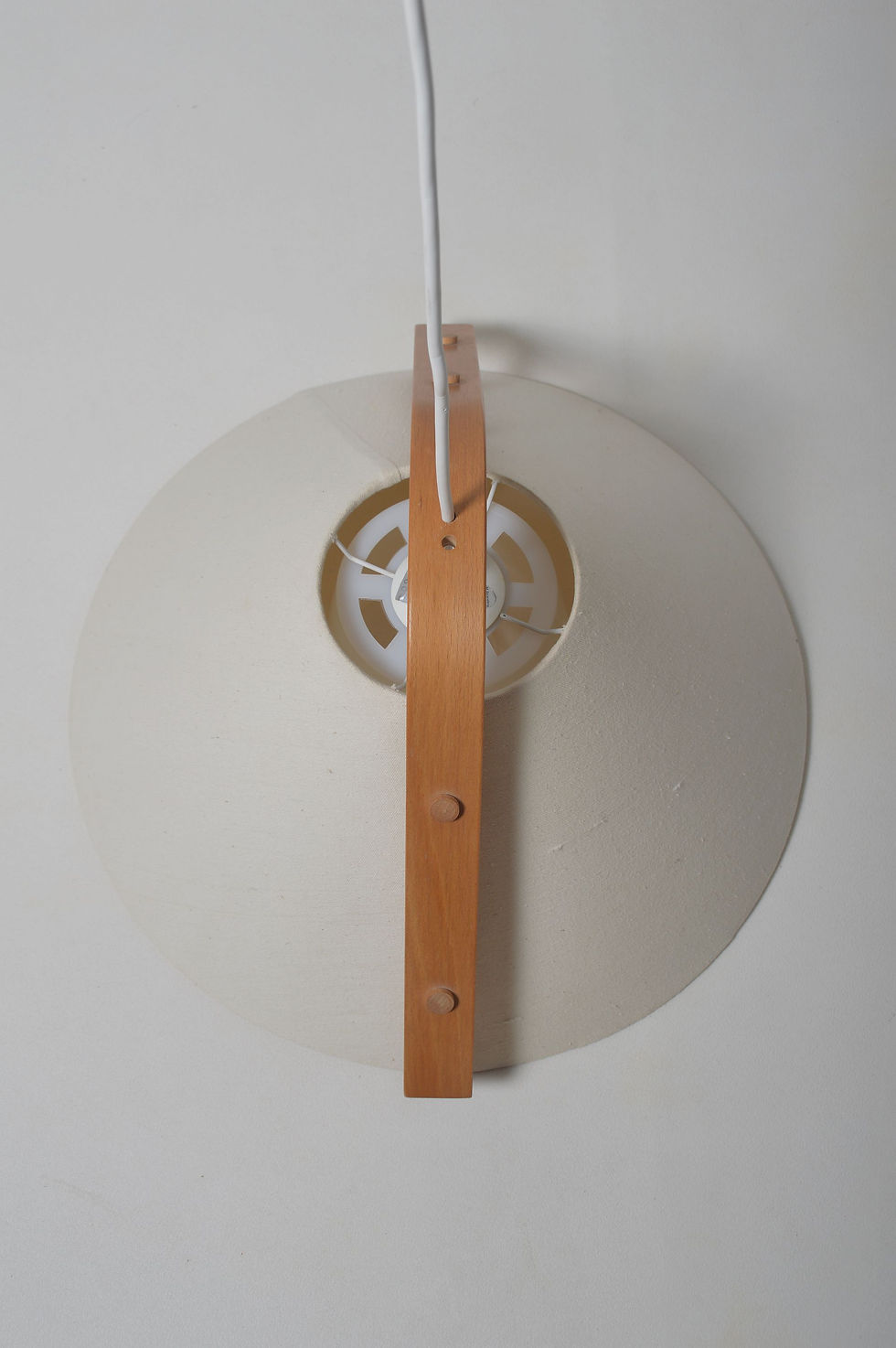 Thumbnail: Zweedse hanglamp ontworpen door Jan Wickelgren voor Aneta, jaren '70