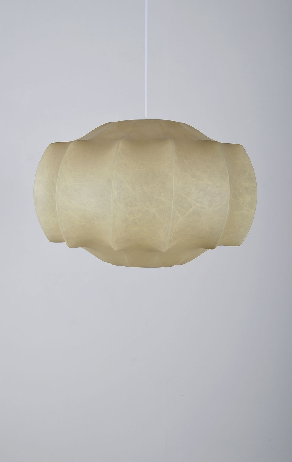 Thumbnail: Zeldzame cocoon hanglamp, jaren '60