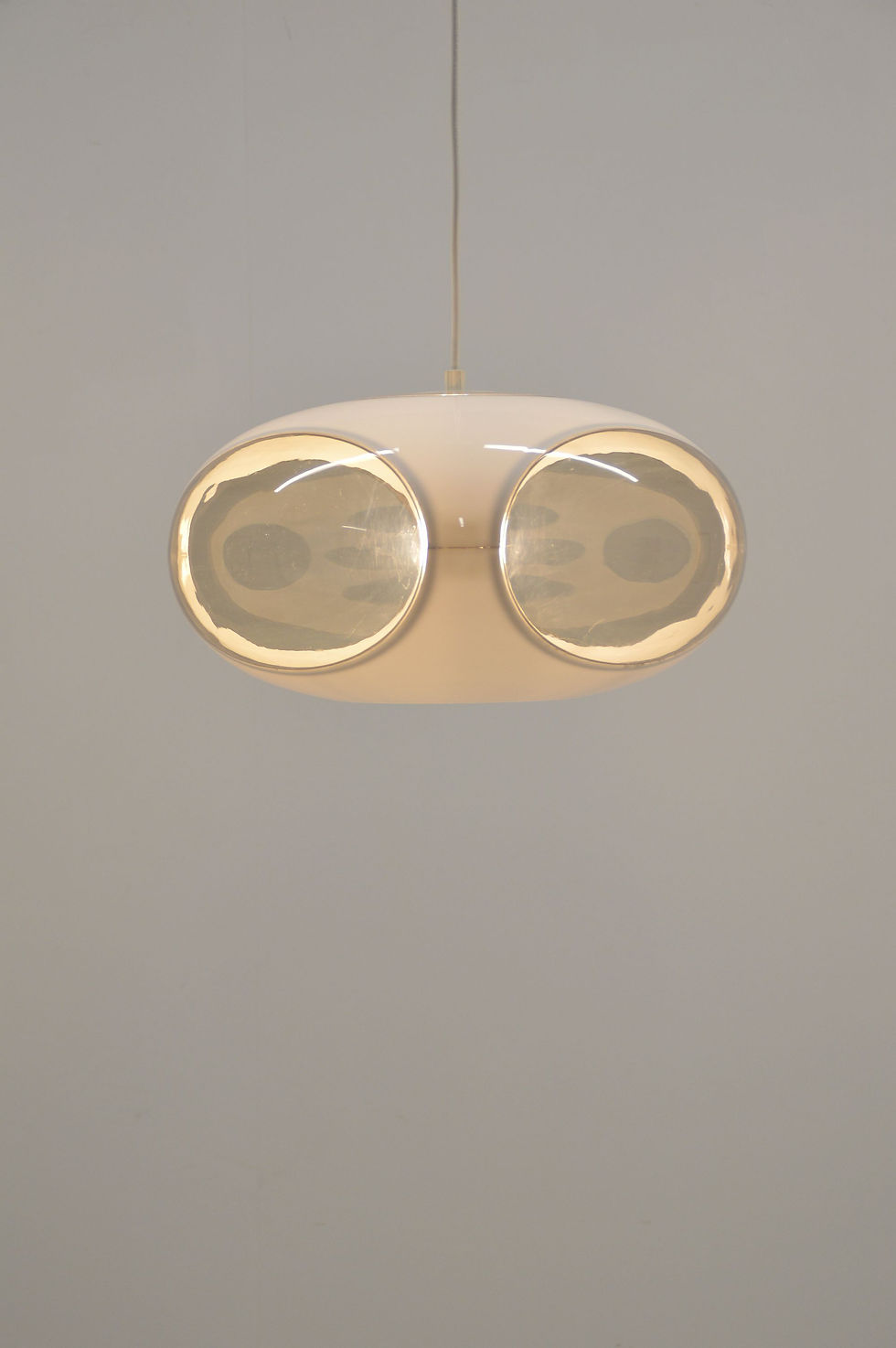 Thumbnail: Space age UFO hanglamp 'Bug Eye' (wit) van Massive, jaren '70