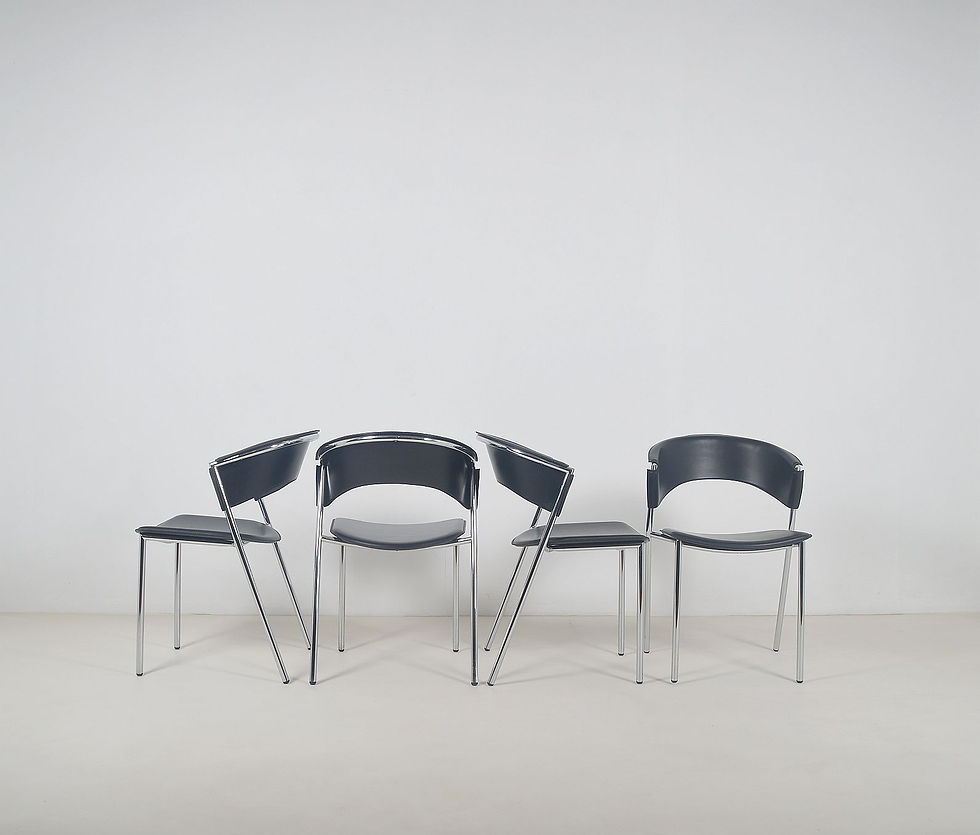 Set van 4 Italiaanse eetkamerstoelen door Calligaris, jaren '90