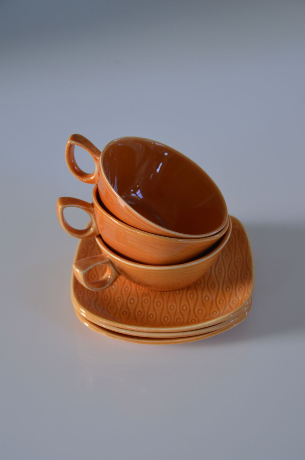 3 Vintage Boch New Time sets van tas en onderbord uit 1955