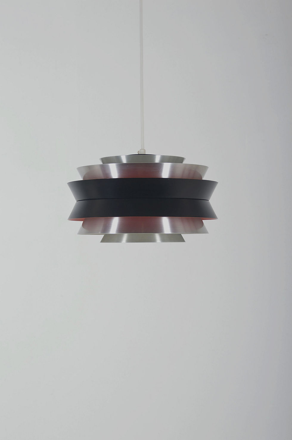 Thumbnail: Zweedse hanglamp 'Trava' ontworpen door Carl Thore voor Granhaga, jaren '60