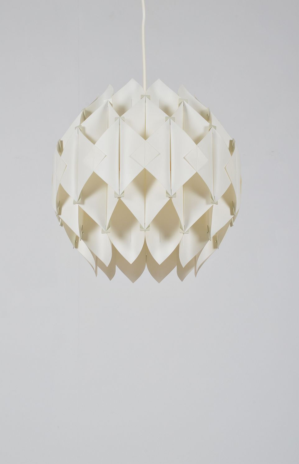 Thumbnail: Hanglamp 'Butterfly' ontworpen door Lars Eiler Schiøler voor Høyrup, jaren '60