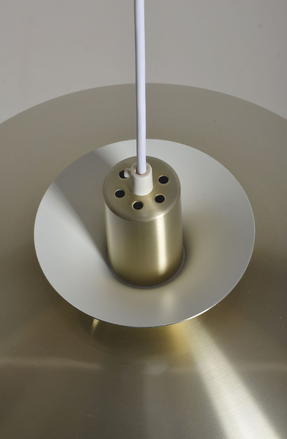 Thumbnail: Deense hanglamp model 70.486 van Lyskaer Belysning, jaren '80