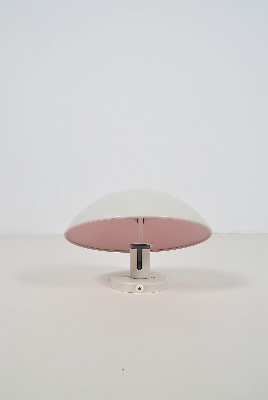 Thumbnail: Deense XL-wandlamp PH-Hat door Poul Henningsen voor Louis Poulsen, jaren '60