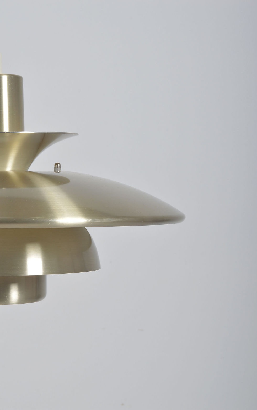 Thumbnail: Deense hanglamp model 70.486 van Lyskaer Belysning, jaren '80