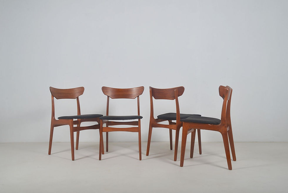 Thumbnail: Set Deense stoelen ontworpen door Schionning & Elgaard voor Randers, jaren '60