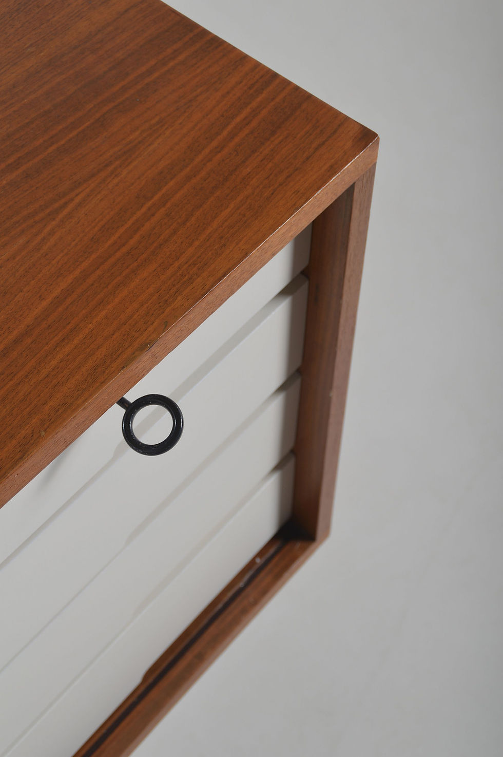 Thumbnail: Zwevende vintage sideboard, jaren '60