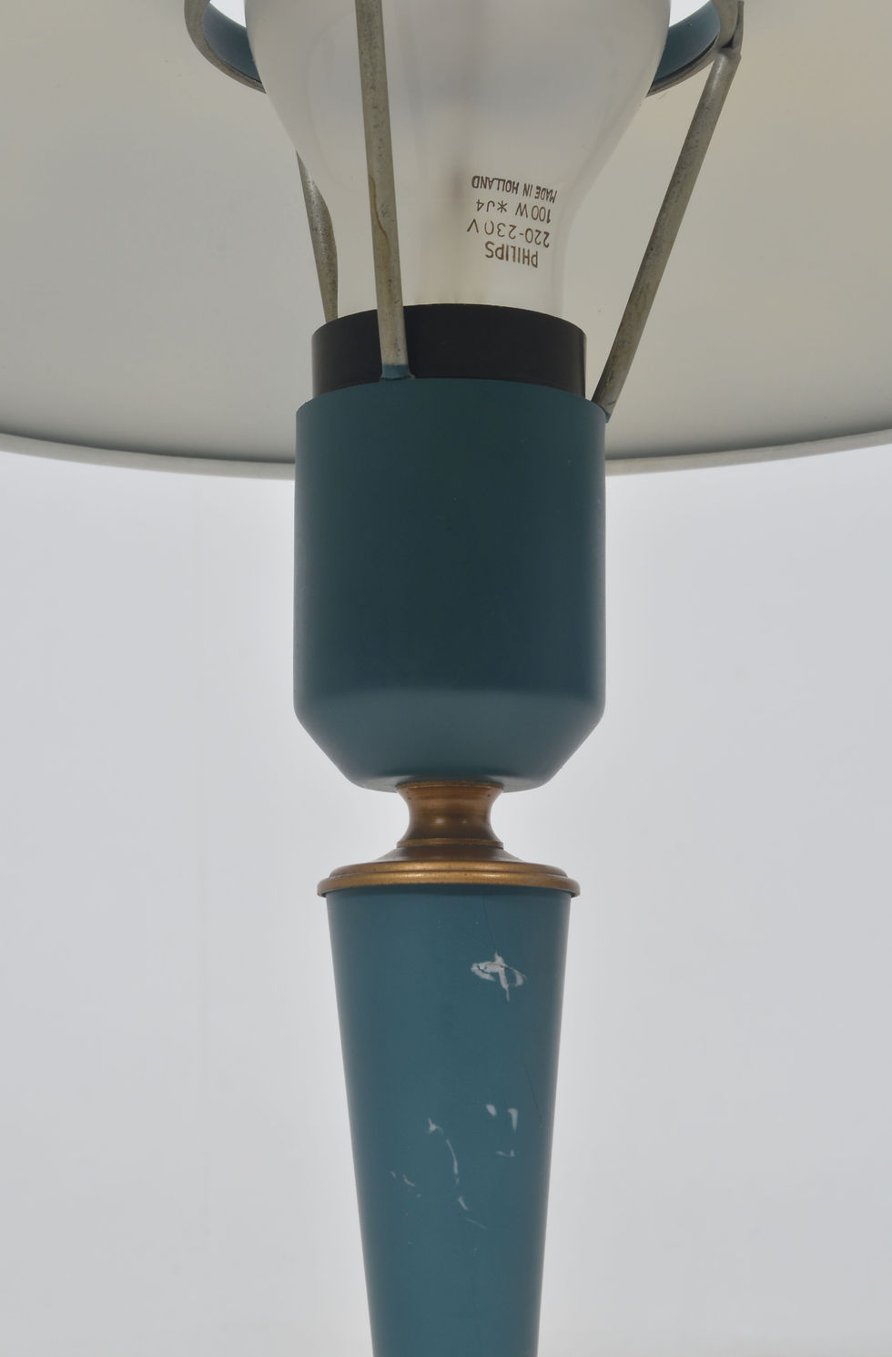 Thumbnail: Tripod tafellamp 'Bijou' ontworpen door Louis Kalff voor Philips, jaren '60