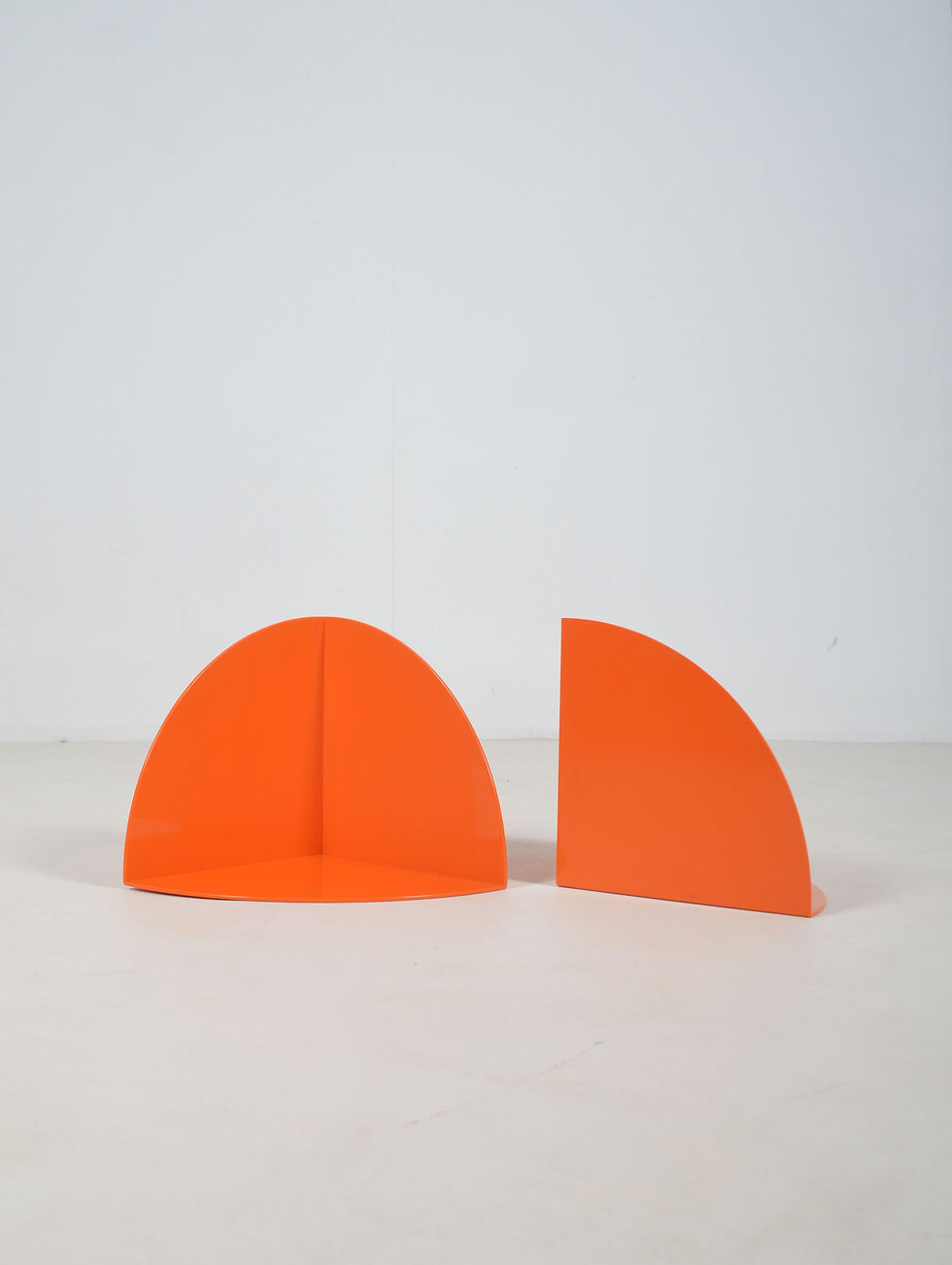 Thumbnail: Set boekensteunen model 4910 door Giotto Stoppino voor Kartell, jaren '70
