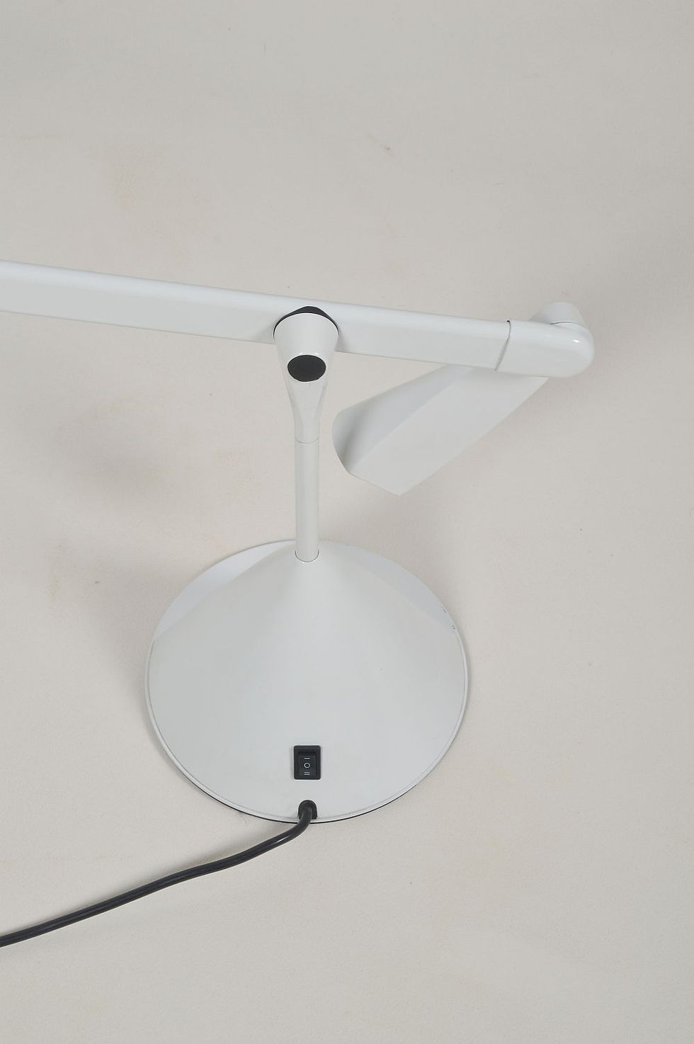 Thumbnail: Italiaanse bureaulamp 'Zelig' ontworpen door Walter Monici voor Lumina, 1983
