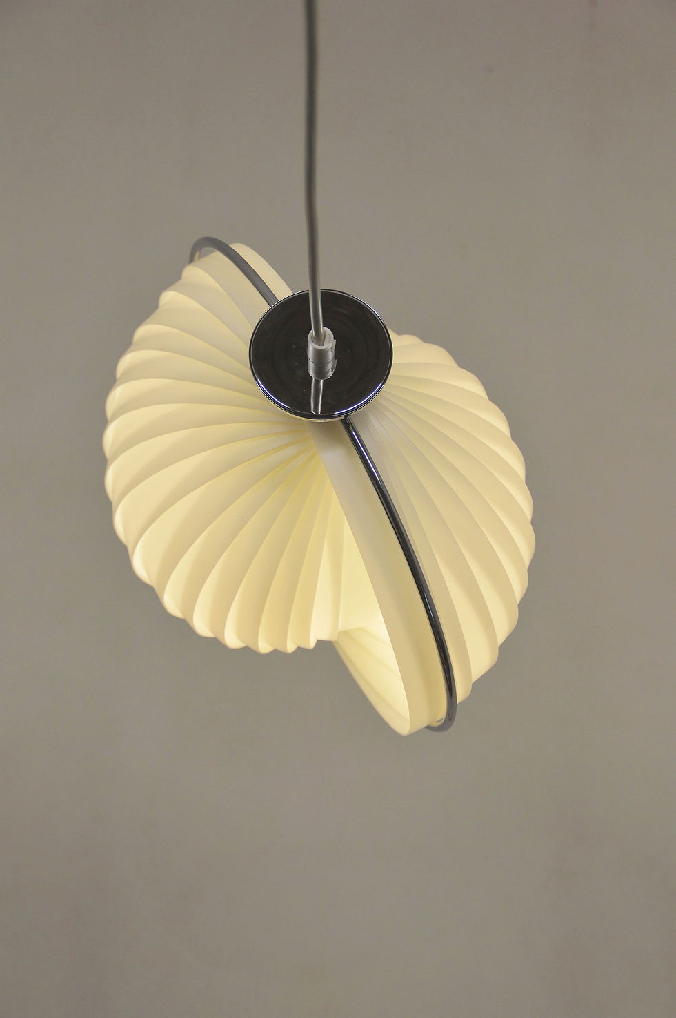 Hanglamp 'Moon' ontworpen door Christian Koban voor DOM, jaren '80