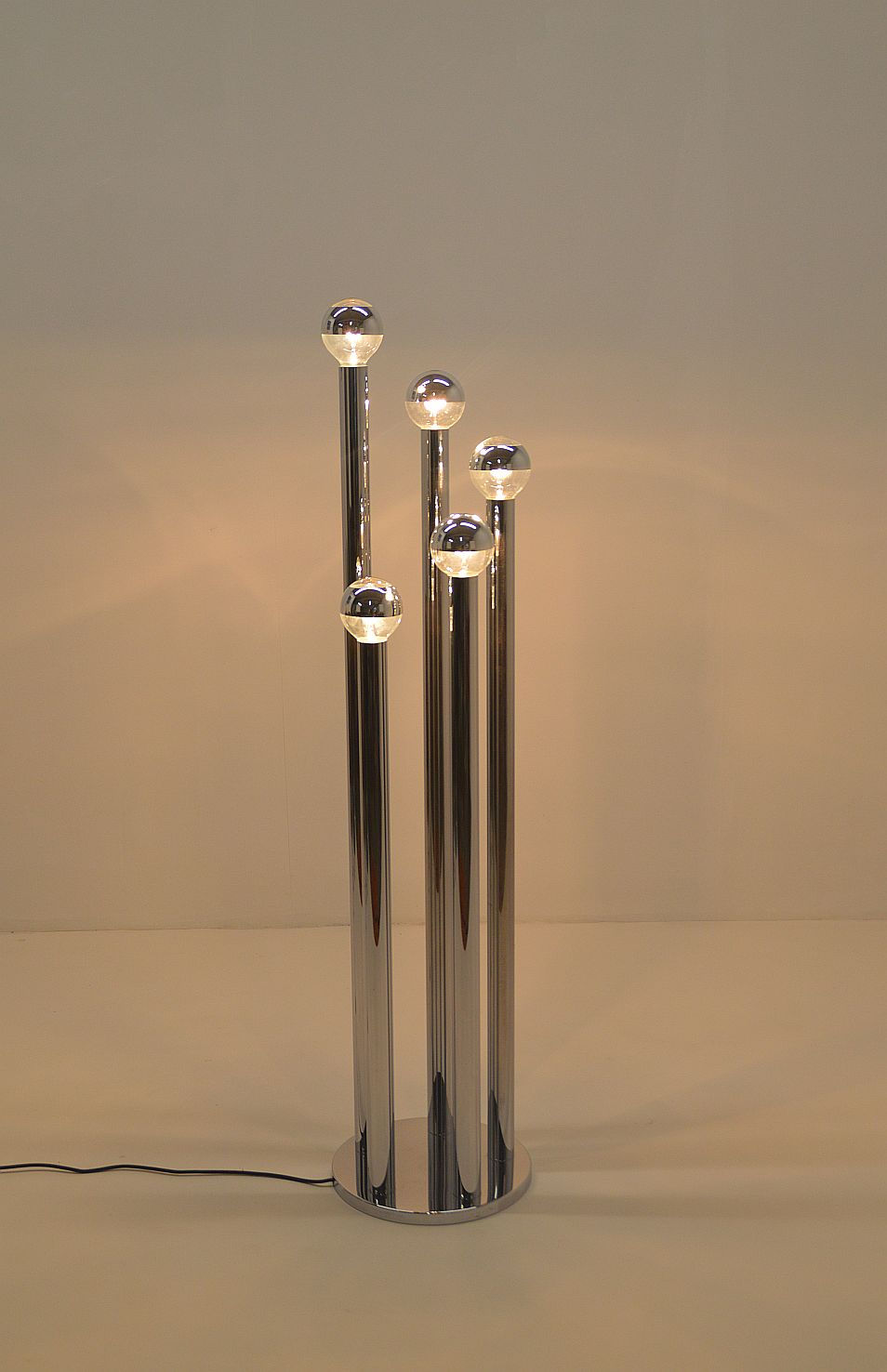 Thumbnail: Vintage design vloerlamp met buizen in chroom, jaren '70