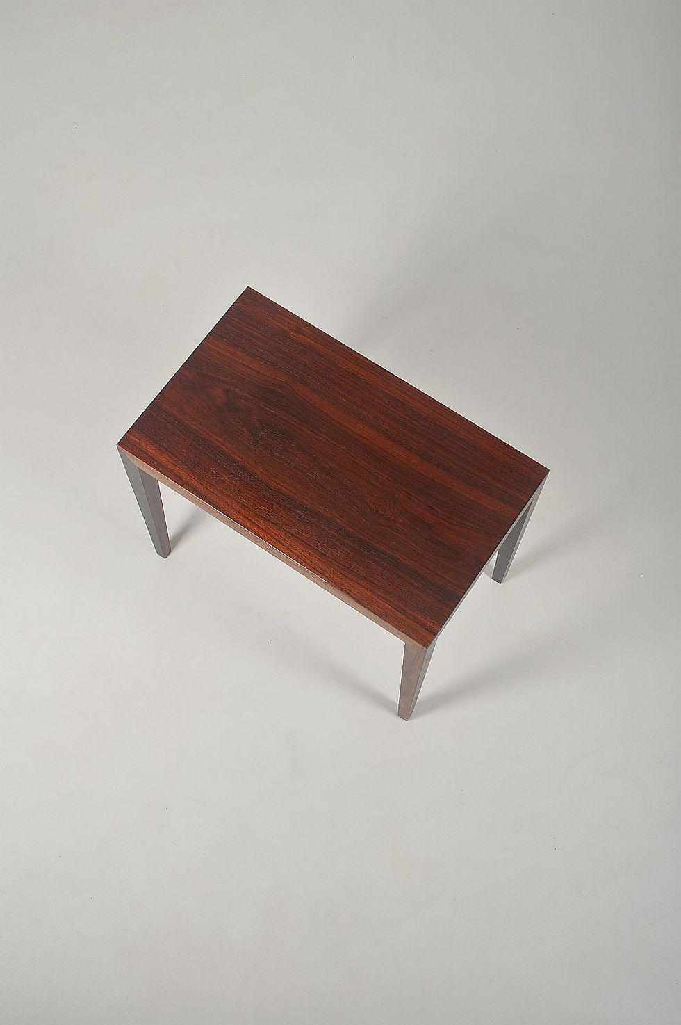 Thumbnail: Deense houten bijzettafel van Severin Hansen voor Haslev, jaren '60