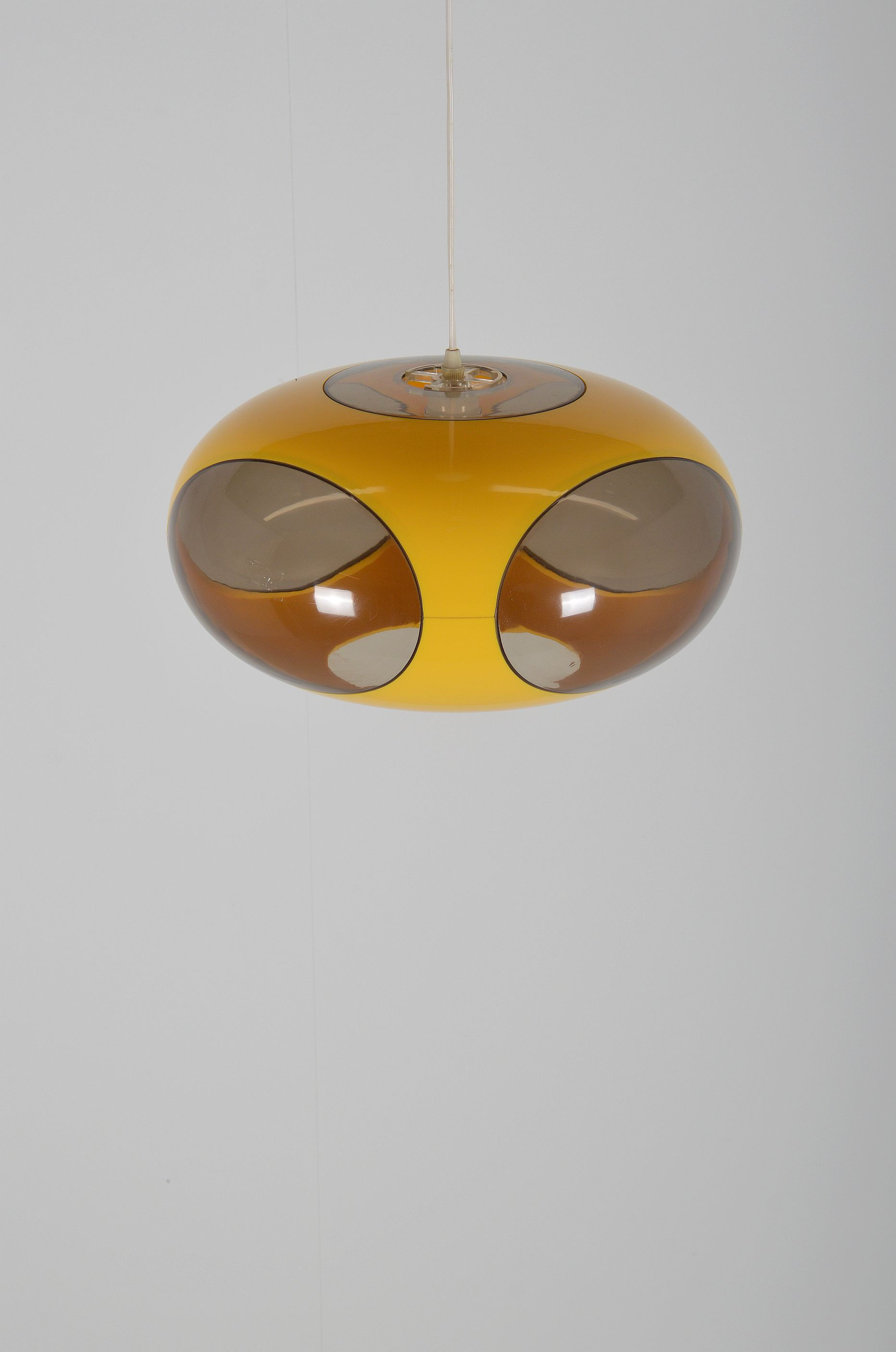 Space age UFO hanglamp 'Bug Eye' van Massive, jaren '70
