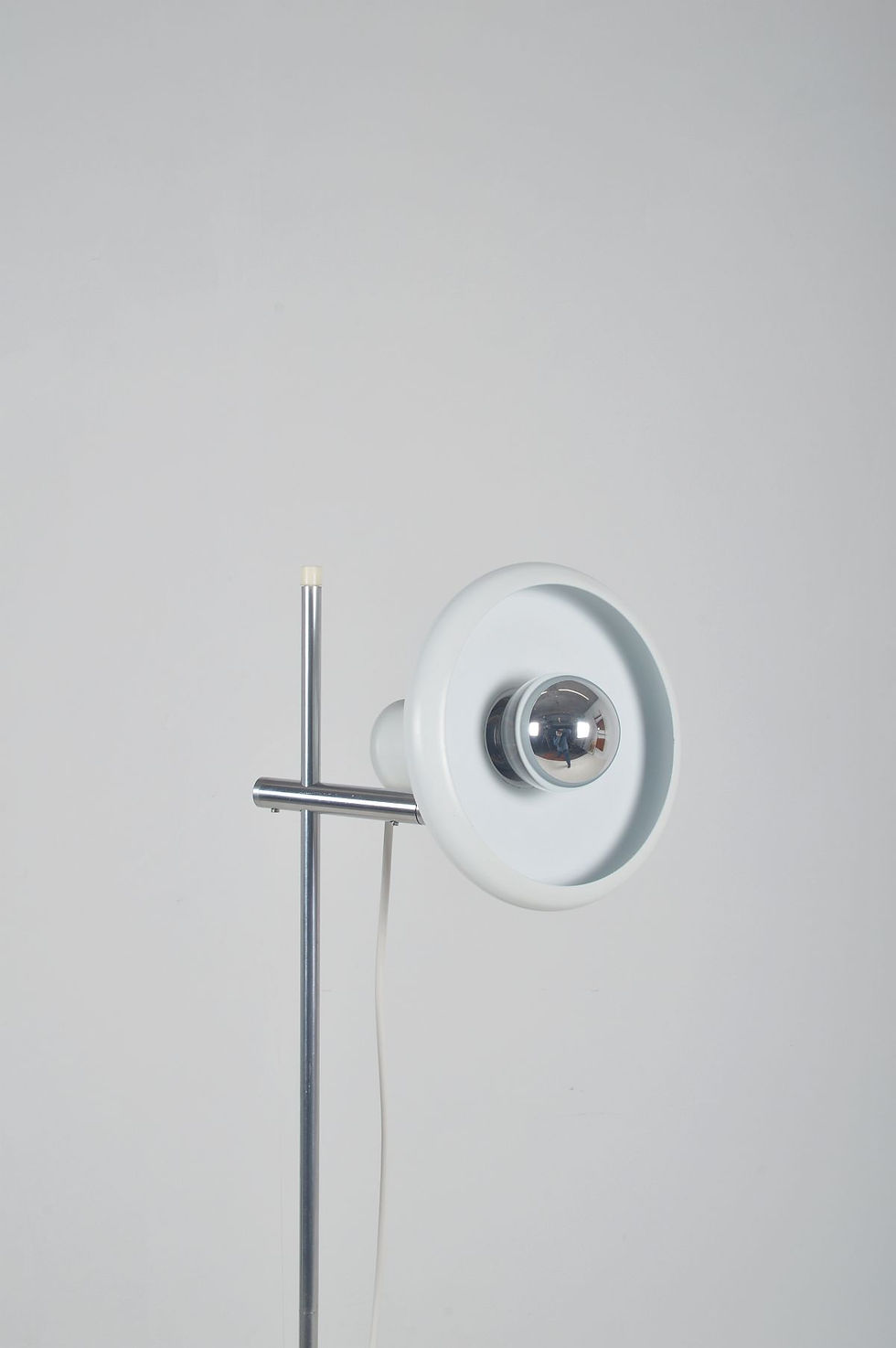 Thumbnail: Deense vloerlamp 'Optima 3' ontworpen door Hans Due voor Fog & Mørup, jaren '70