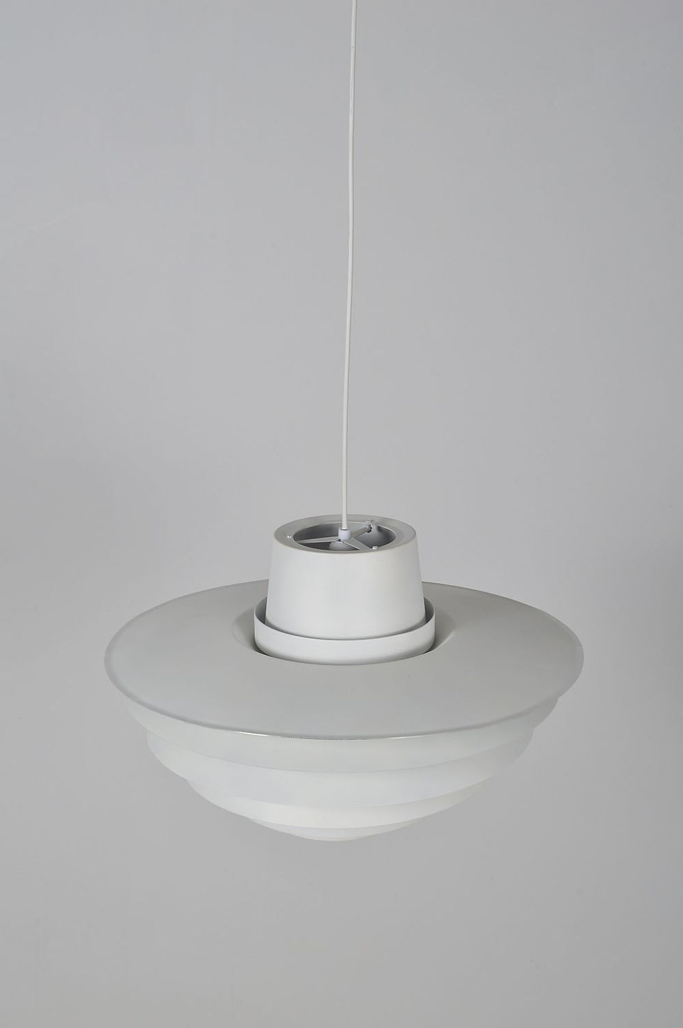 Thumbnail: Deense XL-hanglamp 'Verona' ontworpen door Sven Middelboe voor Nordisk Solar