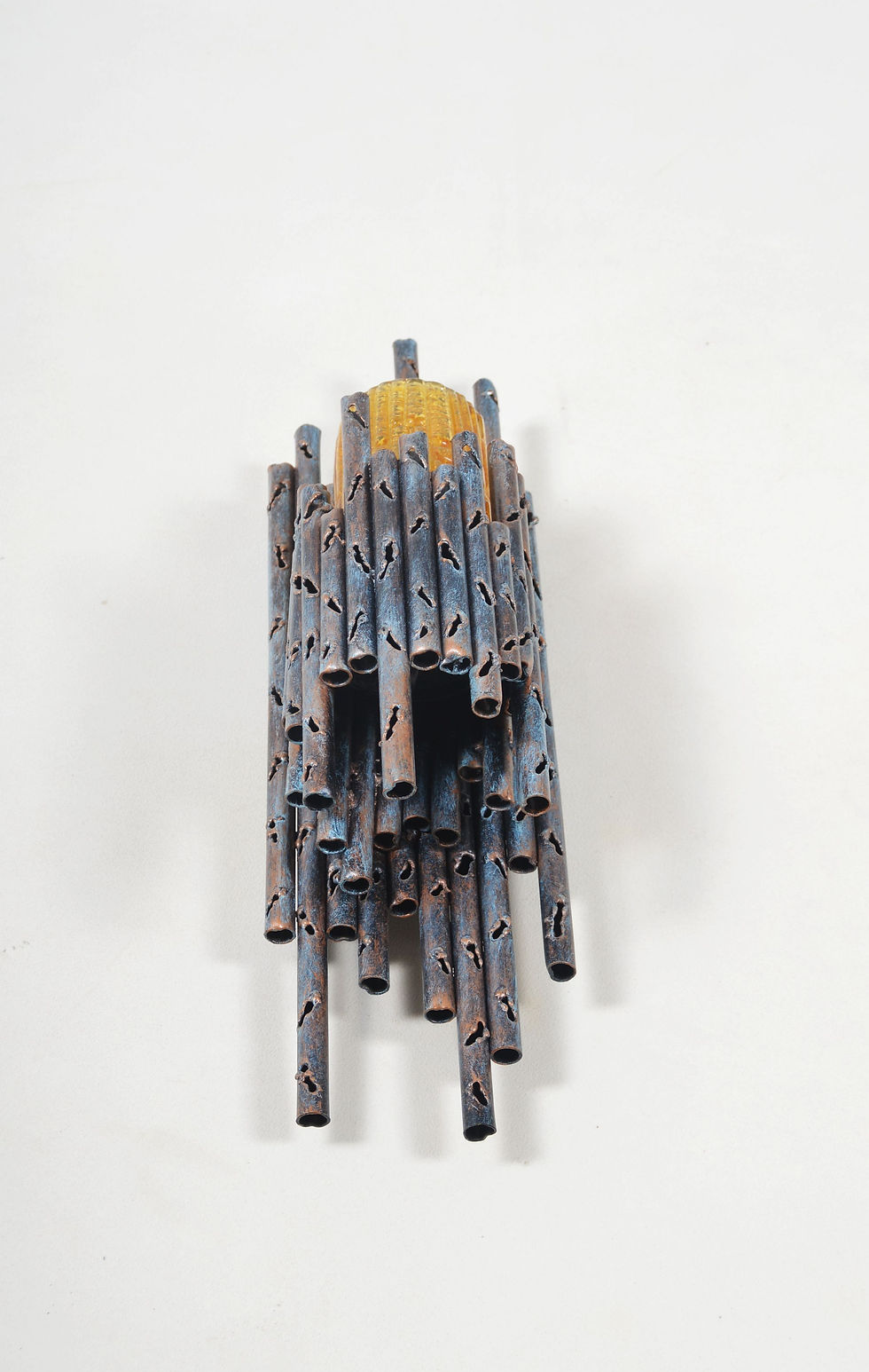 Thumbnail: Brutalist muurlamp ontworpen door Marcello Fantoni, jaren '60