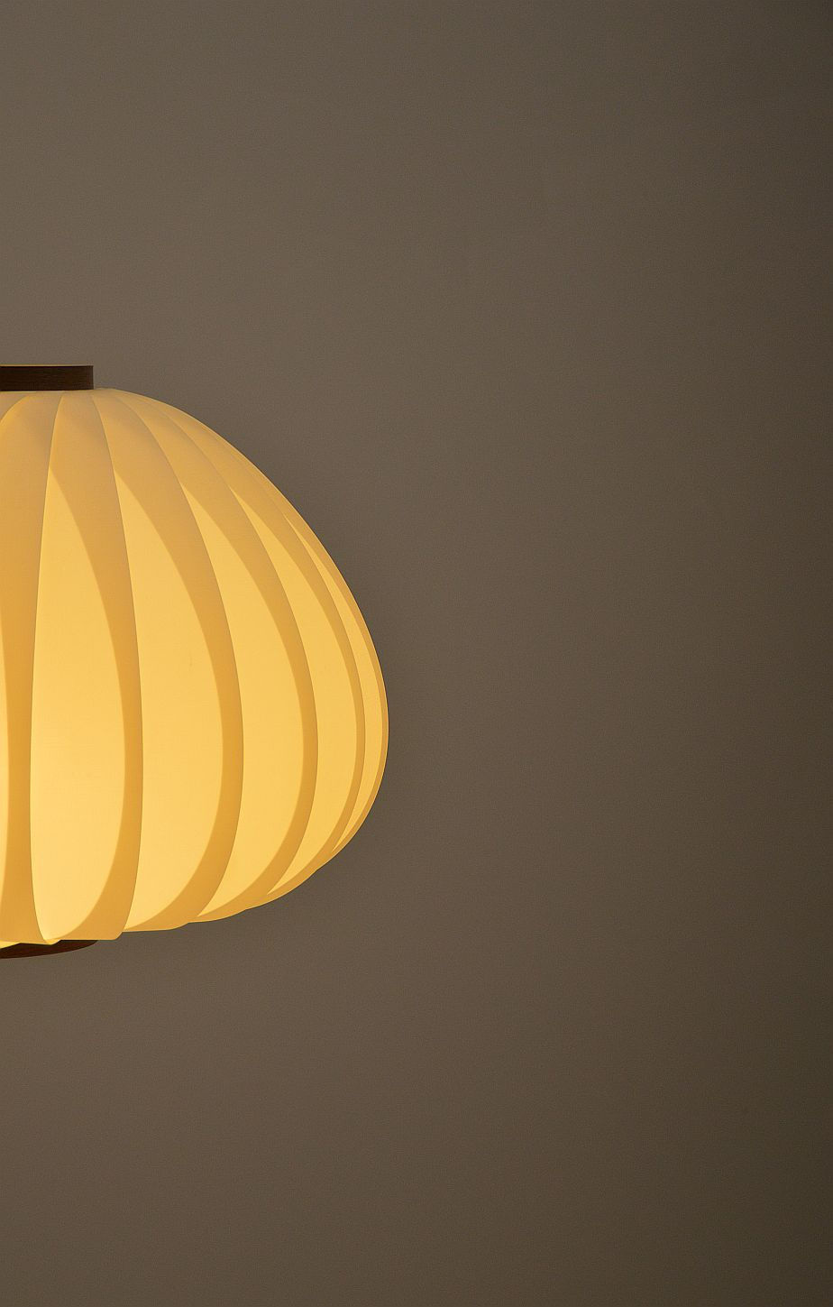 Thumbnail: Deense Bojan hanglamp ontworpen door Lars Schiøler voor Hoyrup, jaren '60