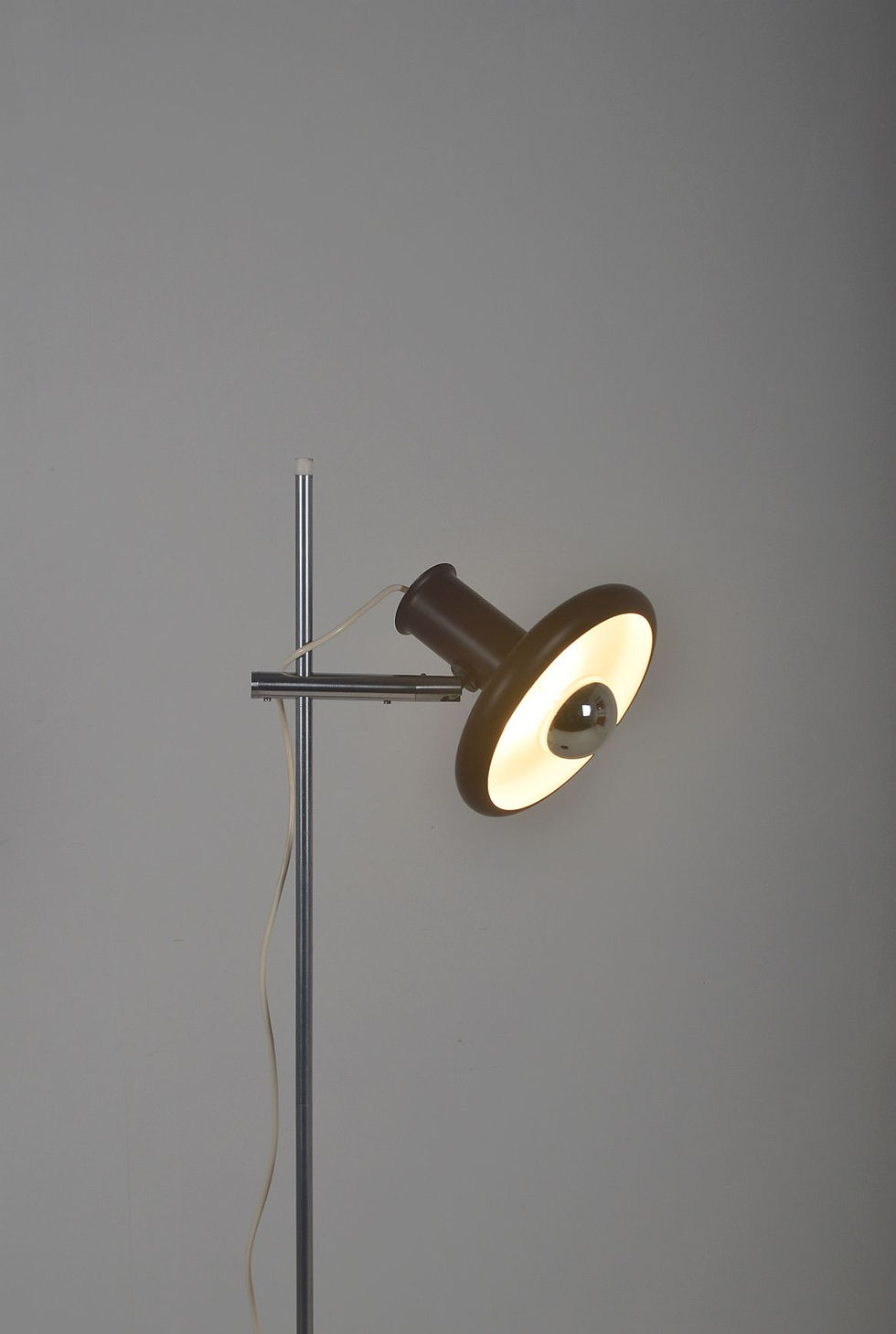 Thumbnail: Deense vloerlamp 'Optima 3' ontworpen door Hans Due voor Fog & Mørup, jaren '70