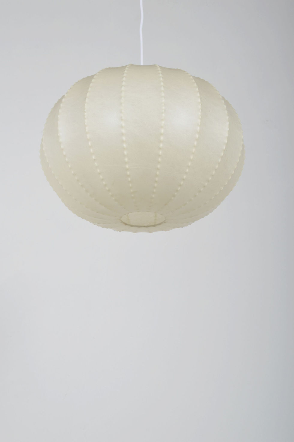 Thumbnail: Vintage cocoon hanglamp van Goldkant Leuchten, jaren '60