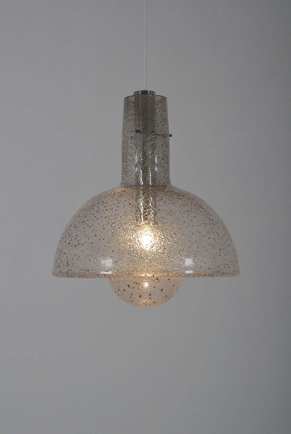 Thumbnail: Zeldzame Gold Flake hanglamp van Temde Leuchten, jaren '60