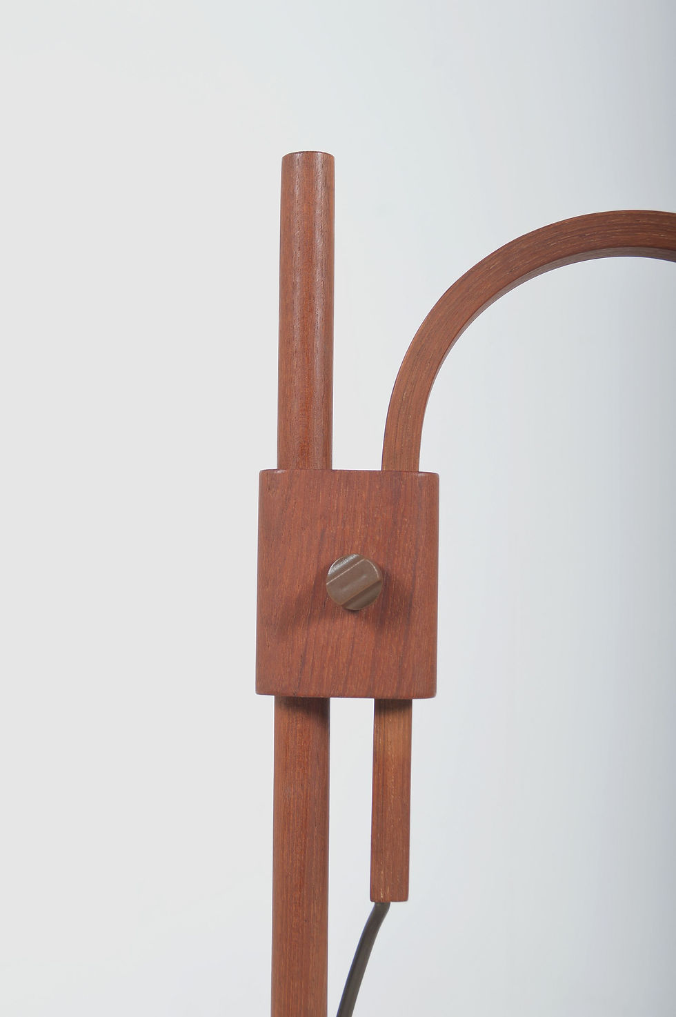 Thumbnail: Tafellamp met teak van Domus, jaren '70