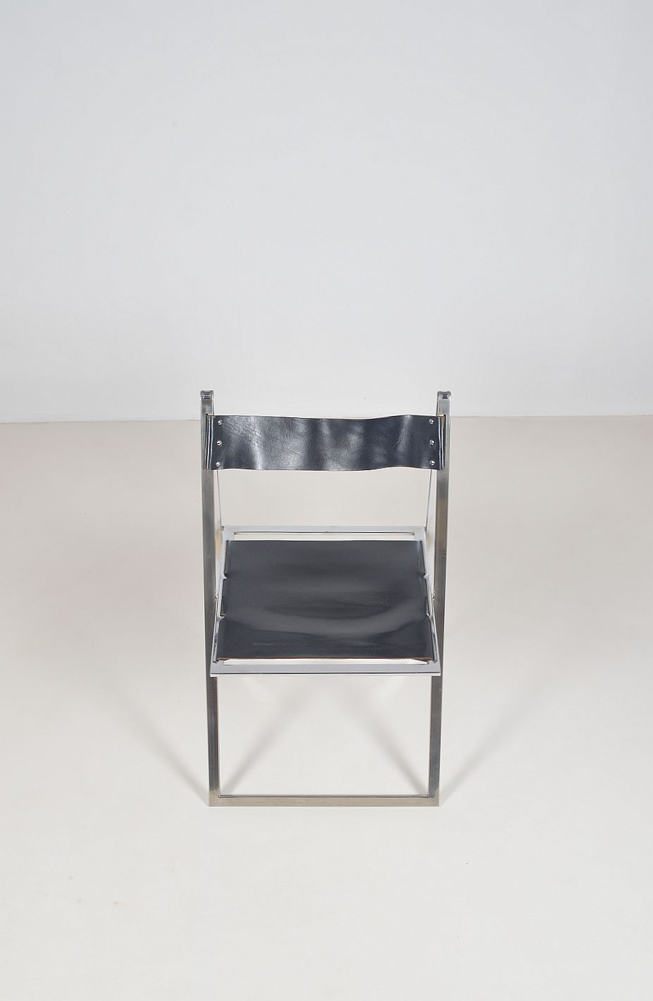 Thumbnail: Design klapstoel 'Elios' ontworpen door Fontoni & Geraci, jaren '70