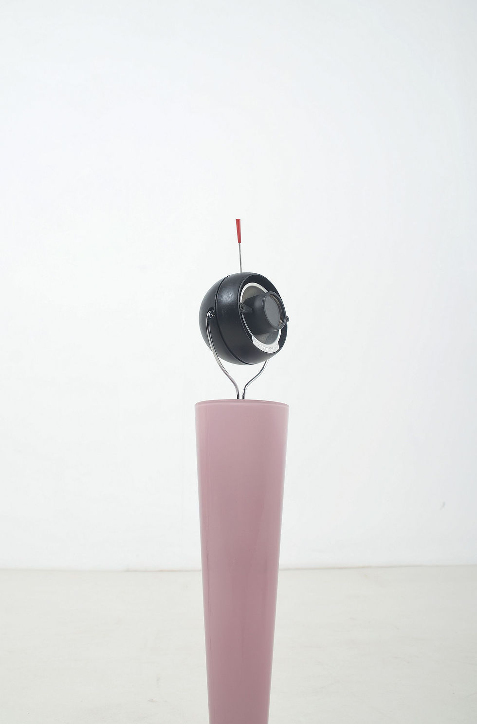 Thumbnail: Afrodisia lamp door Francesco Castiglioni Morelli voor Artemide, jaren '90