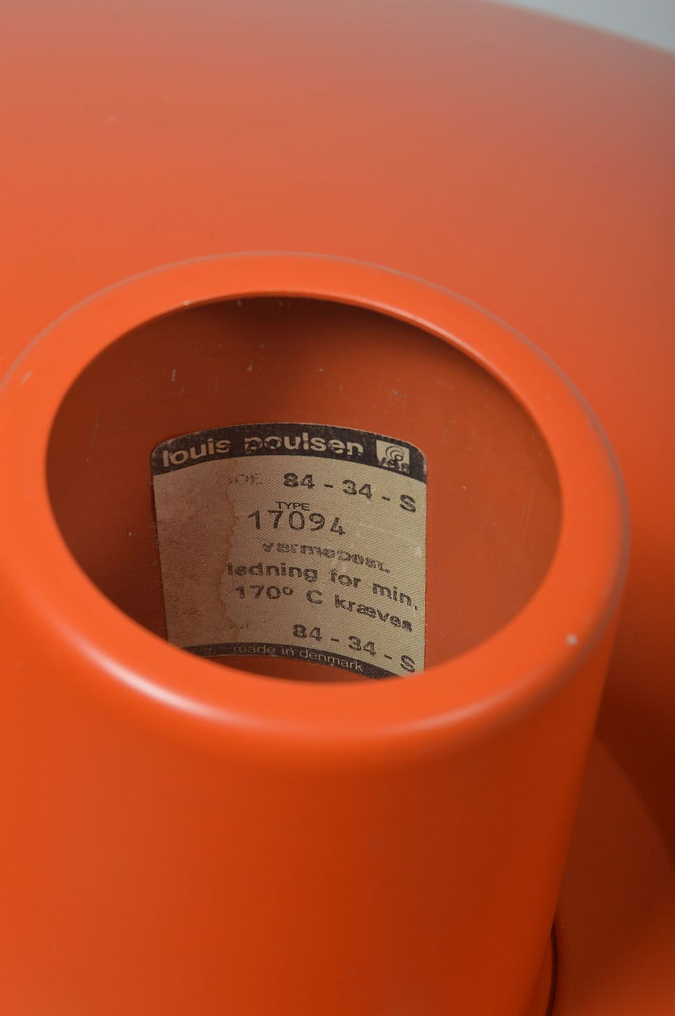Thumbnail: Rode hanglamp PH 4/3 door Poul Henningsen voor Louis Poulsen, jaren '60