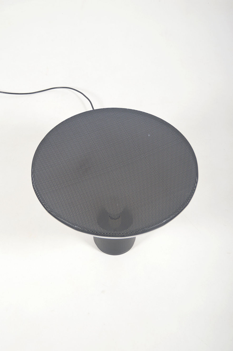 Thumbnail: Lamp Figura ontworpen door Gregotti Associati voor Fontana Arte, jaren '80