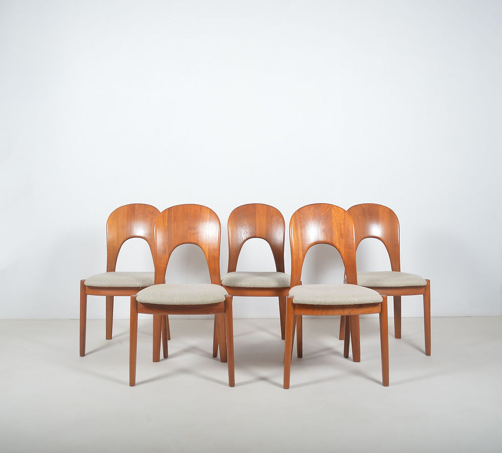 Thumbnail: 5 Deense stoelen 'Morten' ontworpen door Niels Koefoed, jaren '60