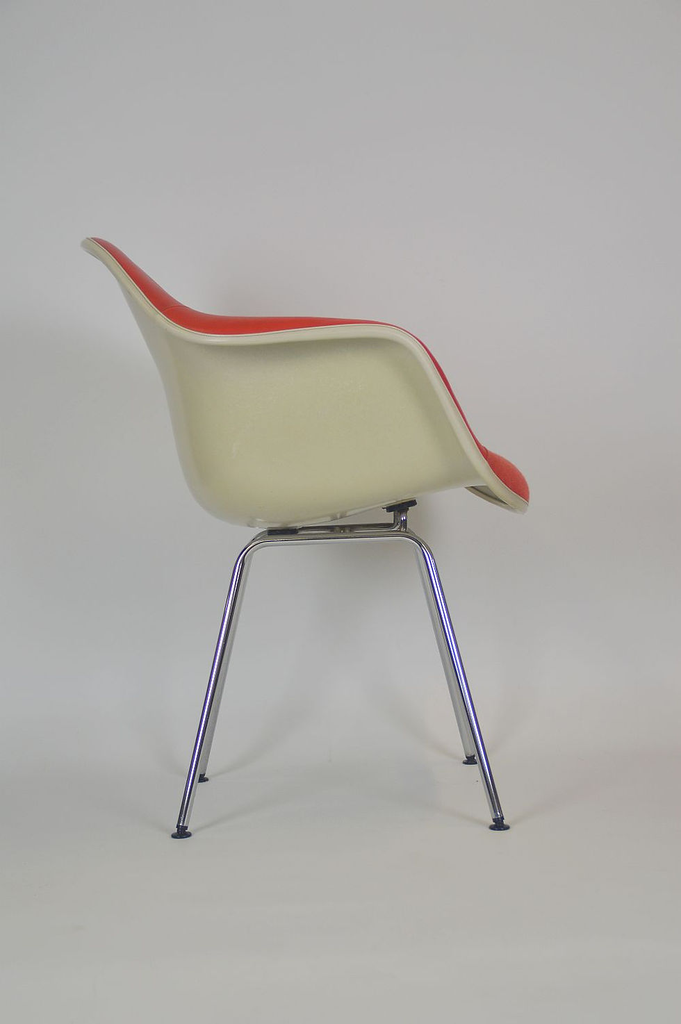 Mid-century stoel ontworpen door Charles & Ray Eames, jaren '70
