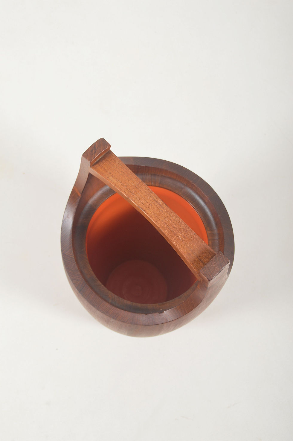 Thumbnail: Deense ijsemmer 'Congo' door Jens Quistgaard voor Dansk Design, jaren '50