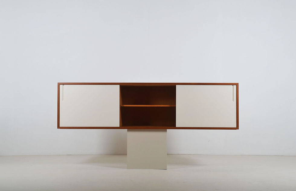Thumbnail: Zwevende vintage sideboard, jaren '60
